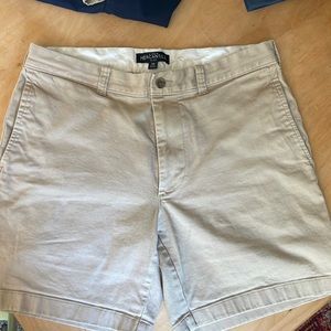 J Crew Flex 32 waist 6.5 in inseam